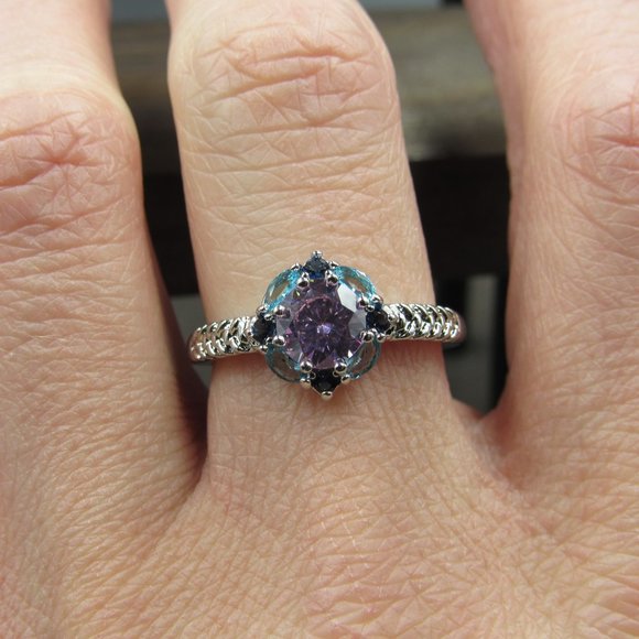 Size 9 Silver Tone Multiple Color Cubic Zirconia Band Ring Vintage - Picture 4 of 7